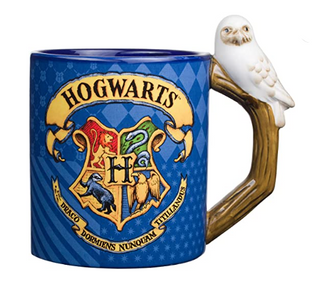 Hogwarts Mug - Hedwig on the Handle