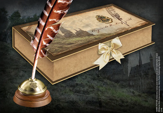 Official Wizarding World Quill Set